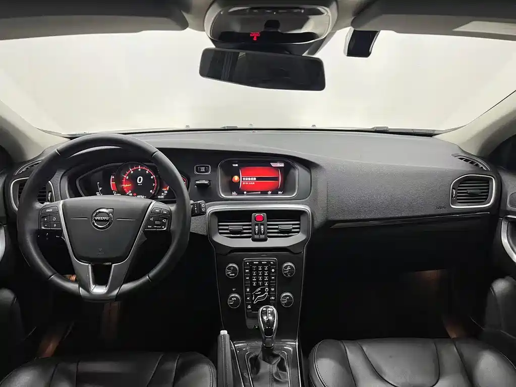 Volvo V40 — миниатюра 4