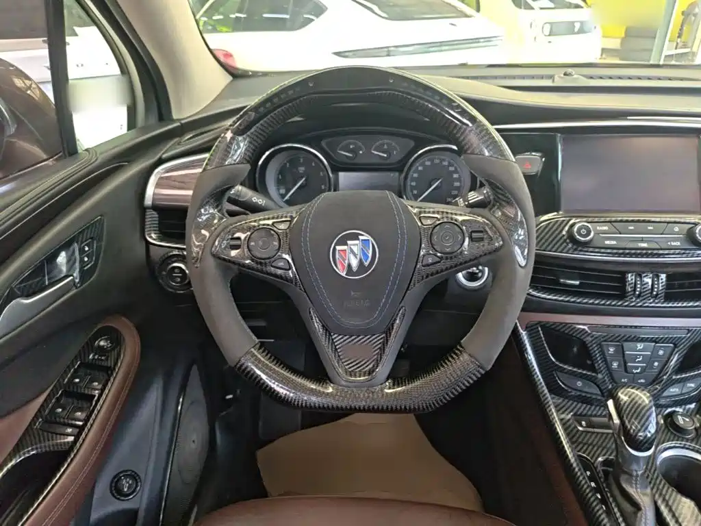 Buick Envision Plus — миниатюра 11