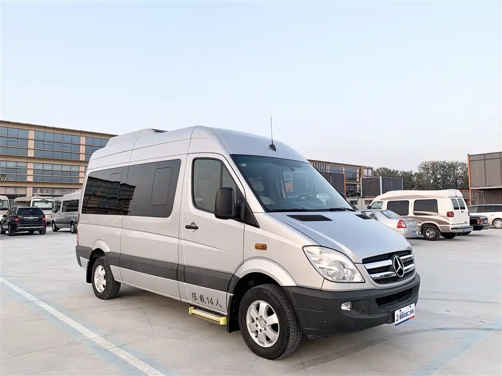 Mercedes-Benz Sprinter - фото 22