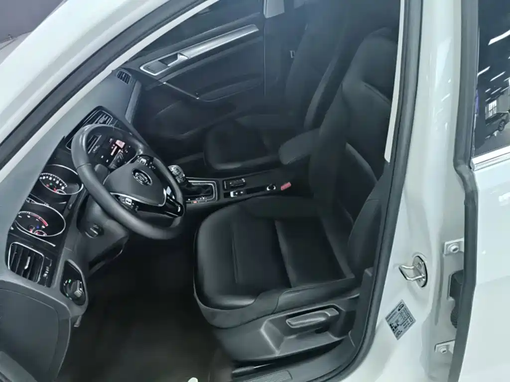 Volkswagen Golf — миниатюра 15