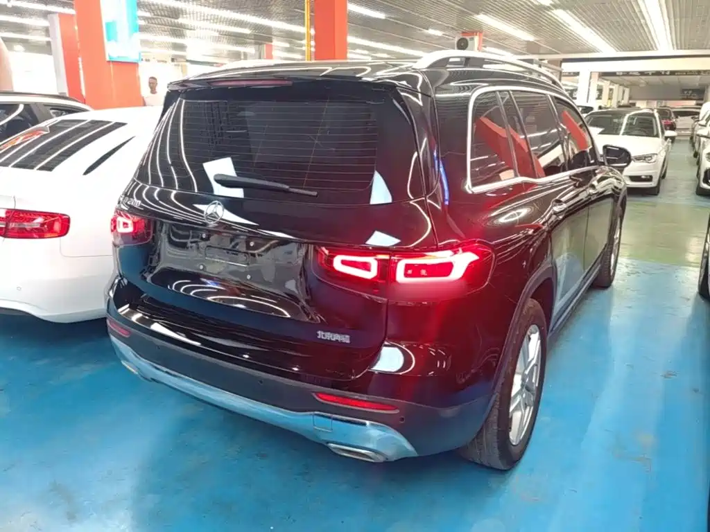 Mercedes-Benz GLB — миниатюра 7
