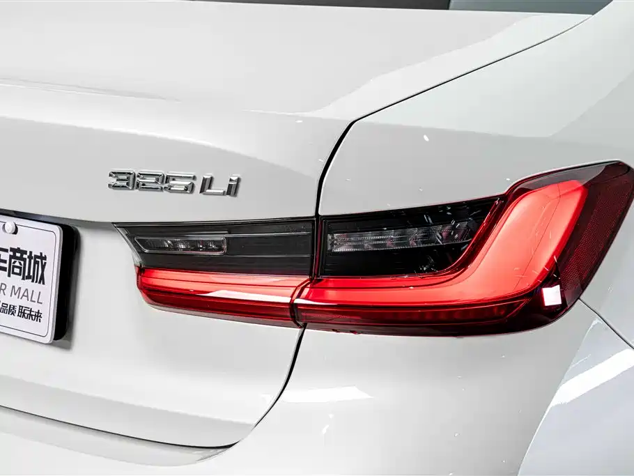 BMW 3 Series — миниатюра 8