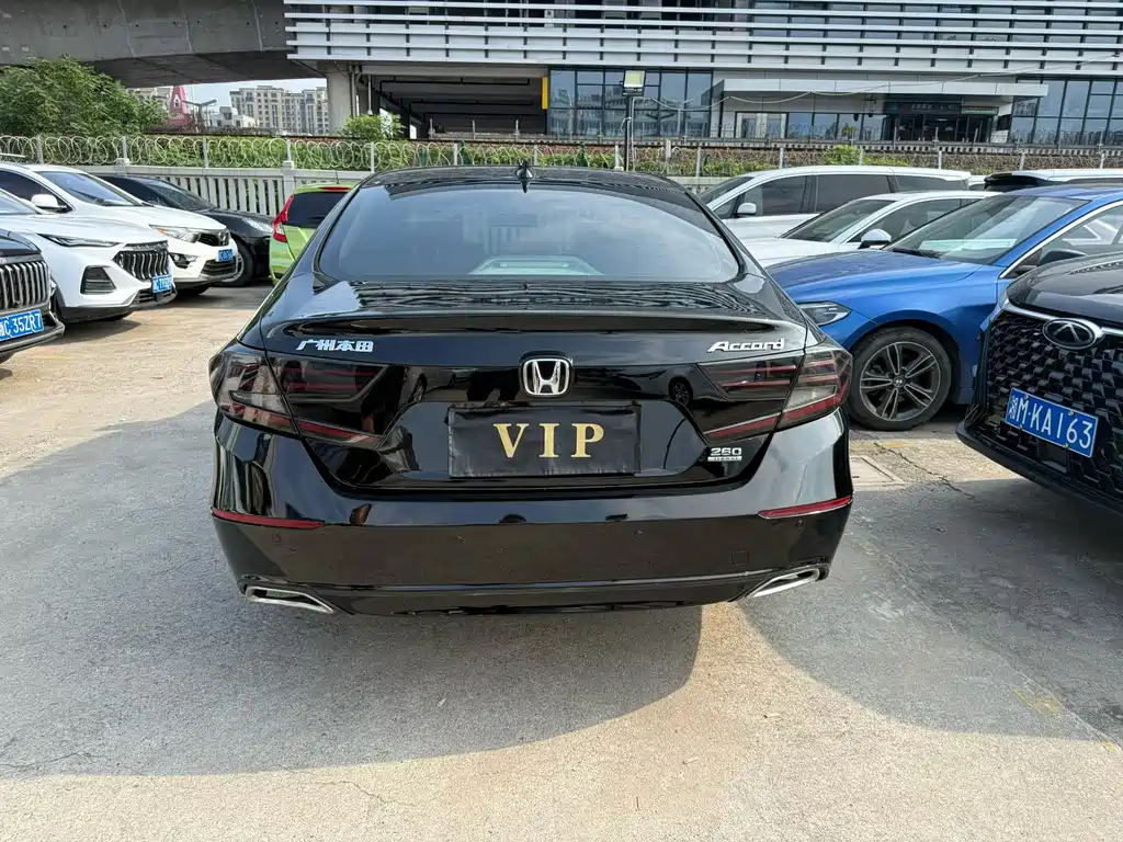Honda Accord — миниатюра 7