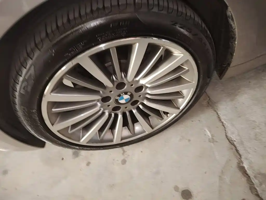 BMW 3 Series — миниатюра 23