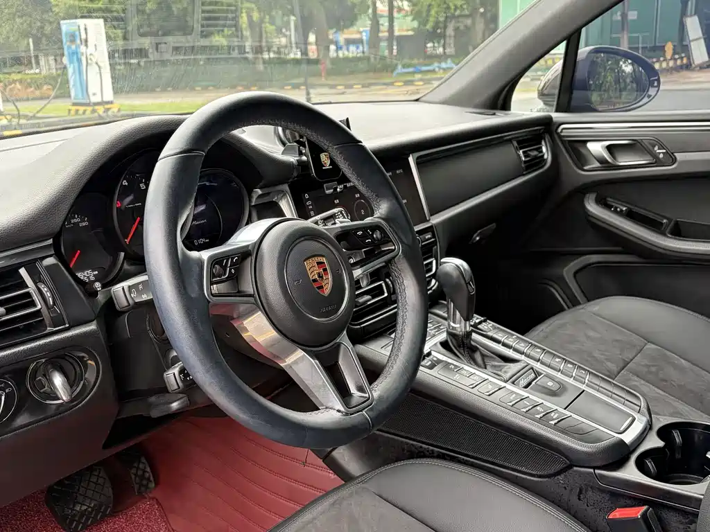 Porsche Macan — миниатюра 24