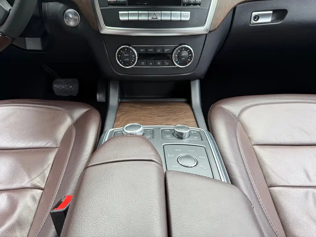 Mercedes-Benz GL-Class — миниатюра 6
