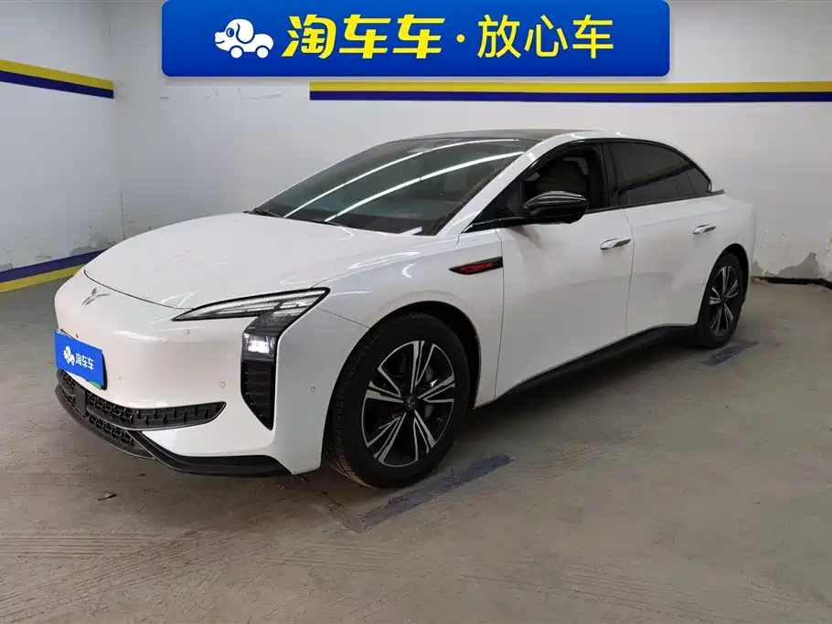 Hongqi Hongqi EH7 2024