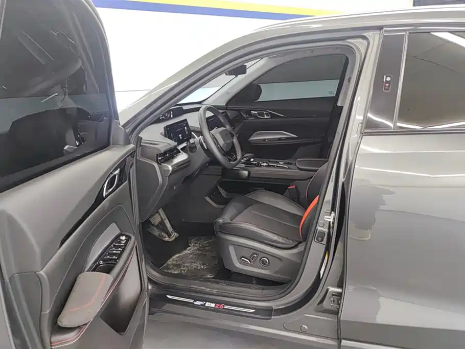 CHANGAN CHANGAN AUCHAN Z6