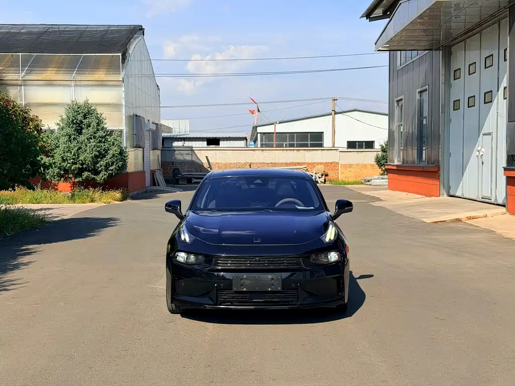 Lynk & Co 03 — миниатюра 2