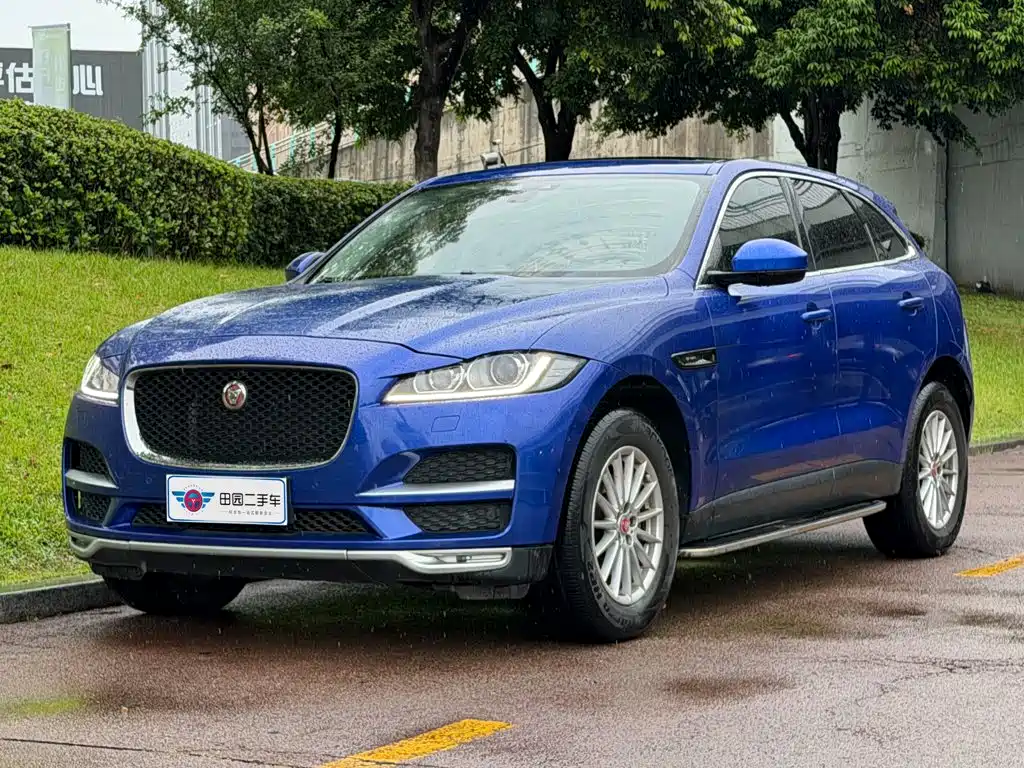 Jaguar F-PACE