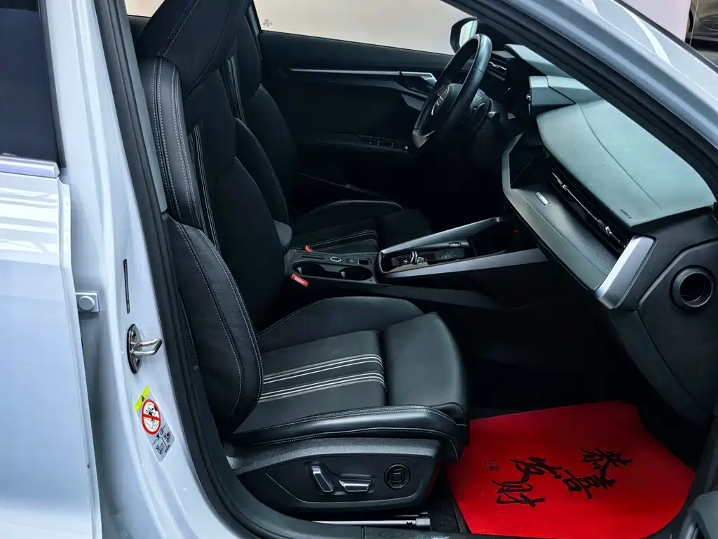 Audi A3 - фото 22