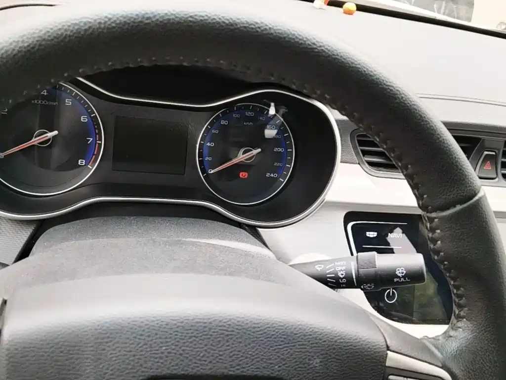 Geely Vision — миниатюра 14