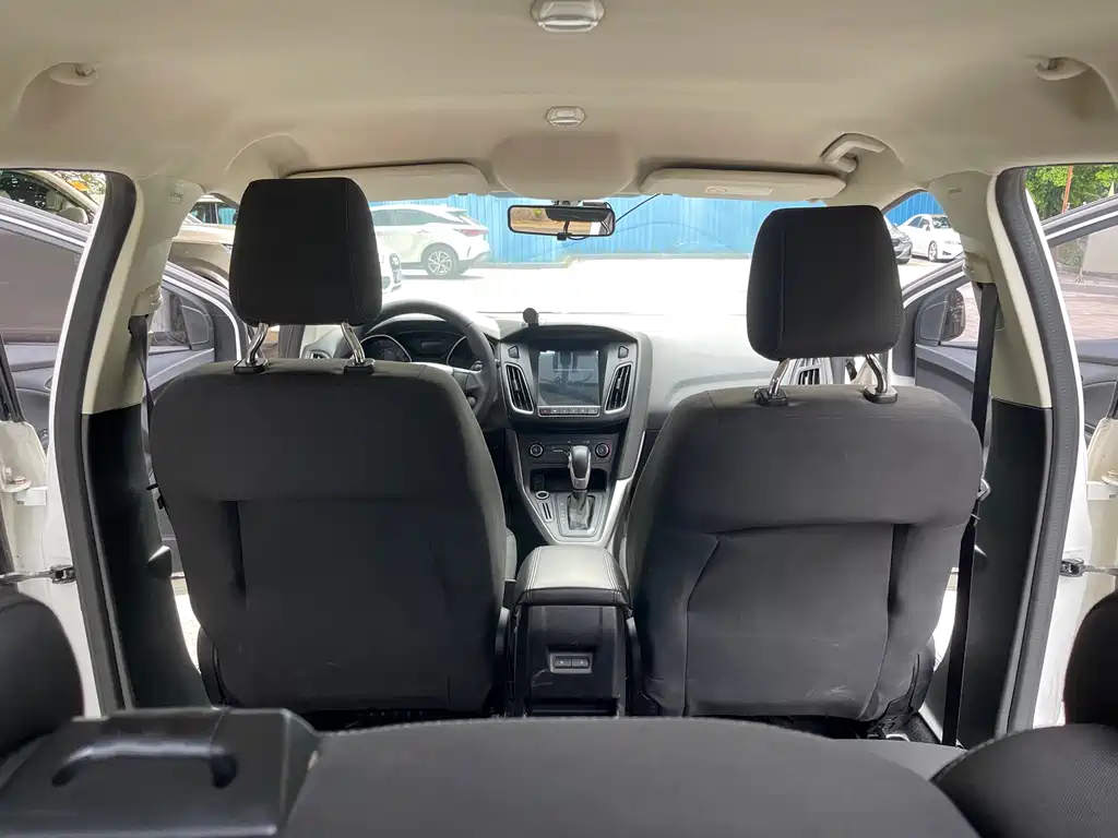 Ford Focus — миниатюра 15