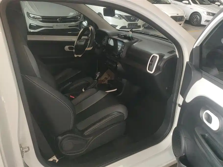 Roewe Clever 2022 311km