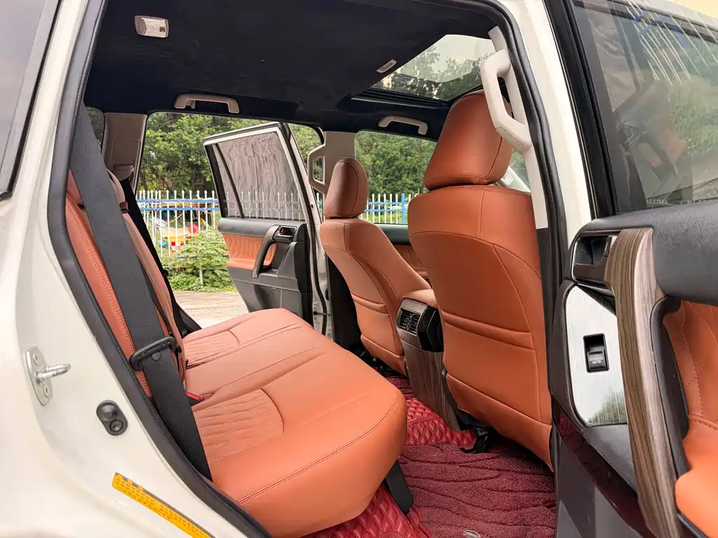 Toyota Prado — миниатюра 11