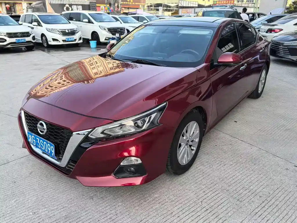 Купить Nissan Teana