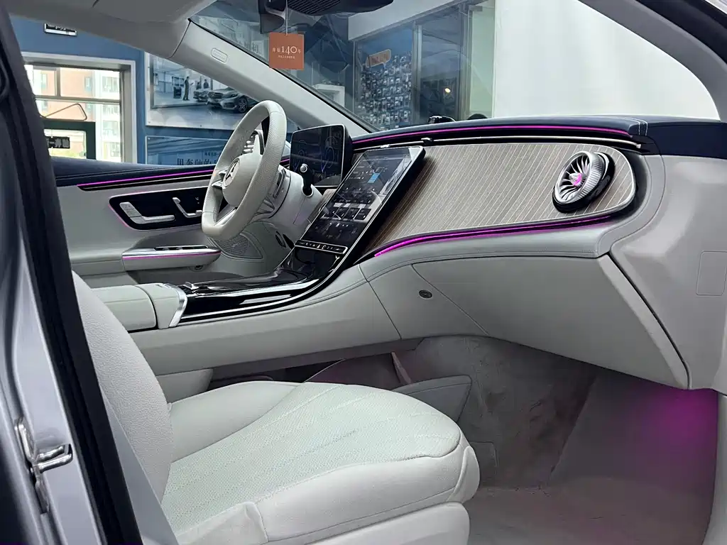 Mercedes-Benz EQE — миниатюра 17