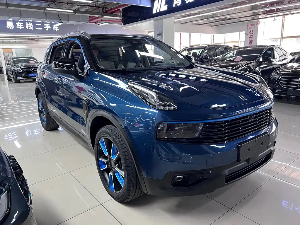 Lynk & Co 01 — миниатюра 2