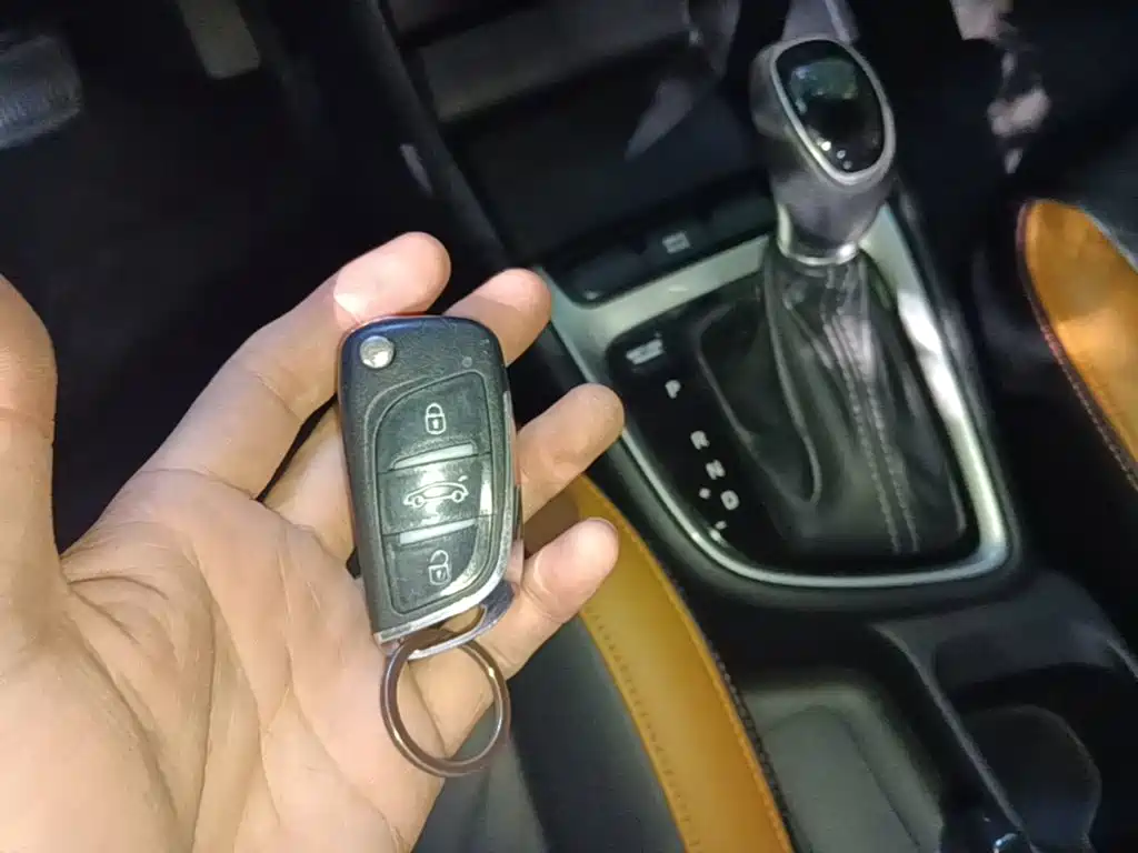 Hyundai Elantra — миниатюра 9