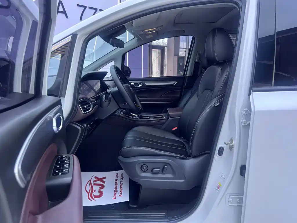 GAC Motor Trumpchi M6 — миниатюра 7