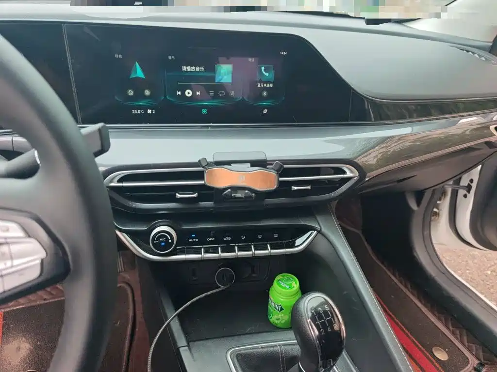 Changan Eado — миниатюра 9