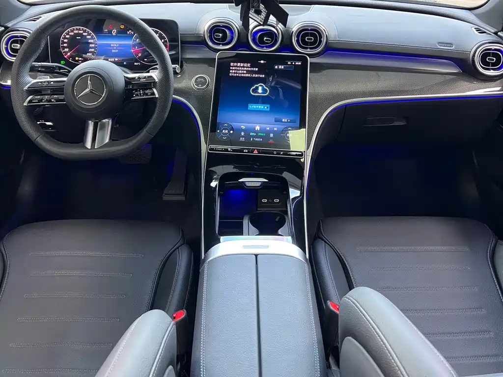 Mercedes-Benz C-Class — миниатюра 7