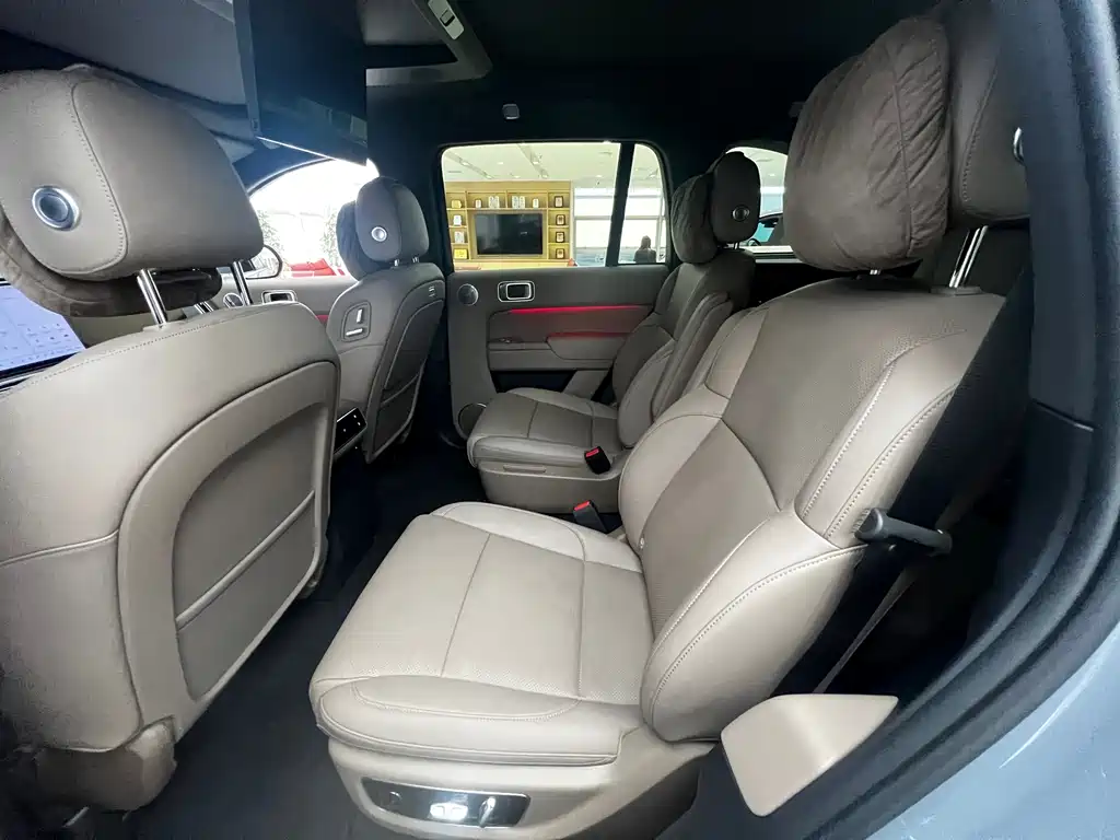 Li Auto Li L8 — миниатюра 11