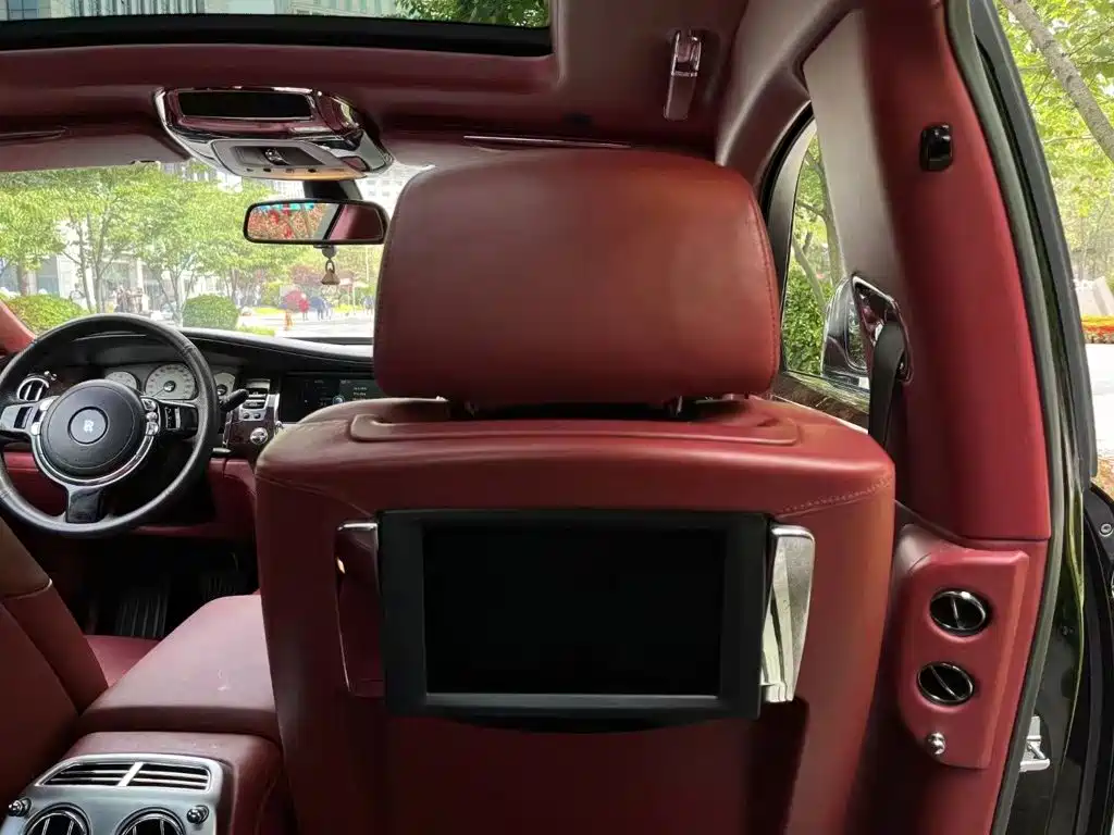 Rolls-Royce Ghost — миниатюра 6