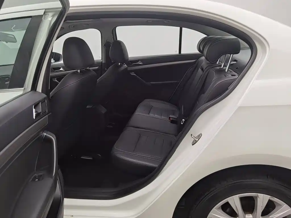 Volkswagen Lavida — миниатюра 15