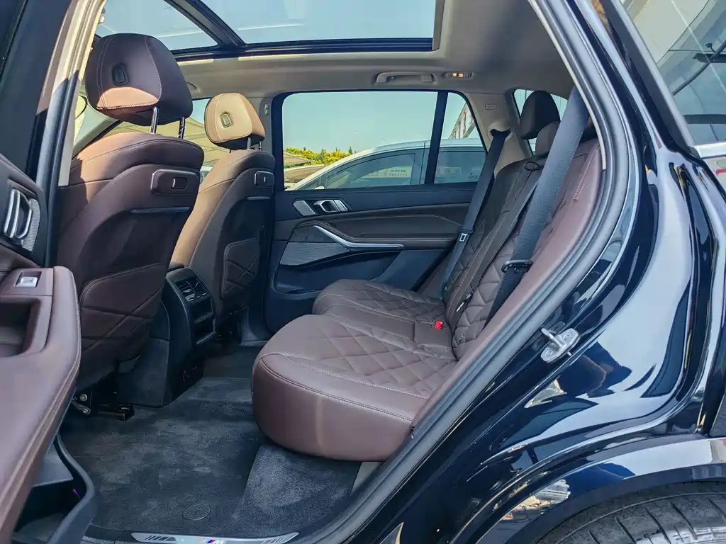 BMW X5 — миниатюра 7