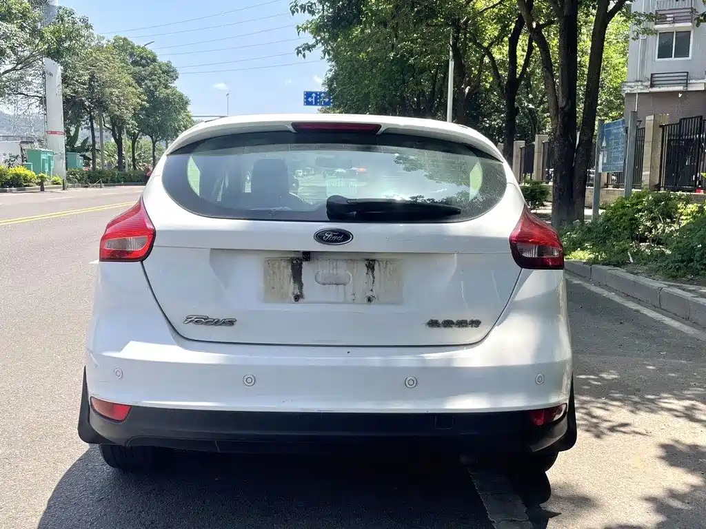 Ford Focus — миниатюра 5