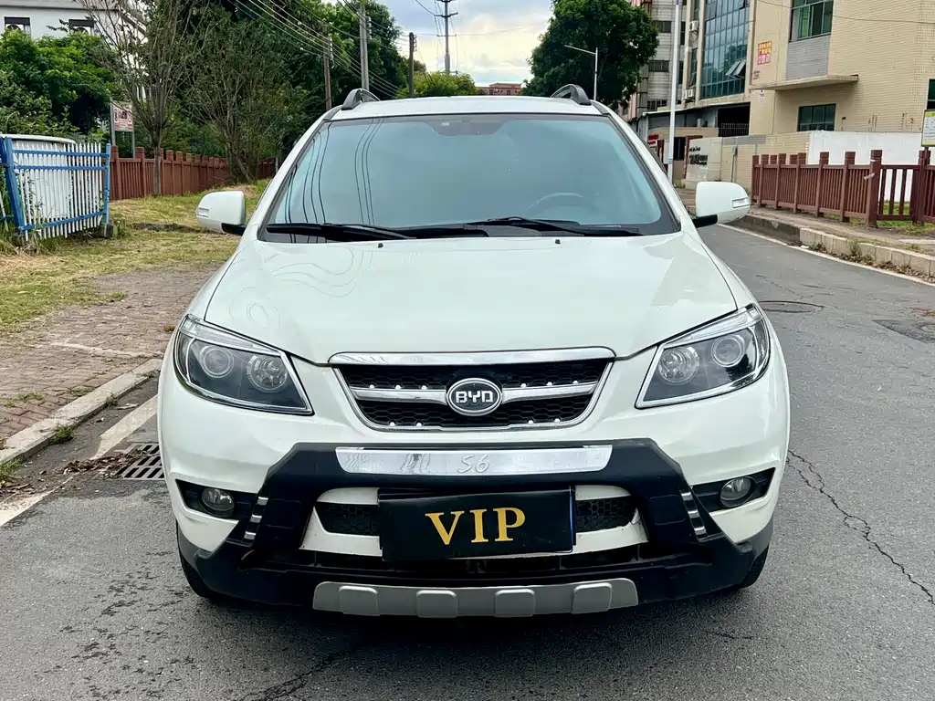 BYD S6 — миниатюра 2
