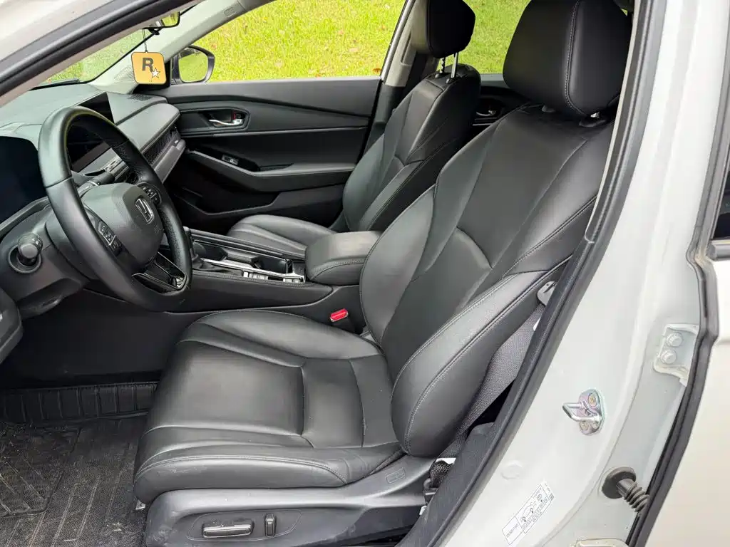 Honda Accord — миниатюра 8