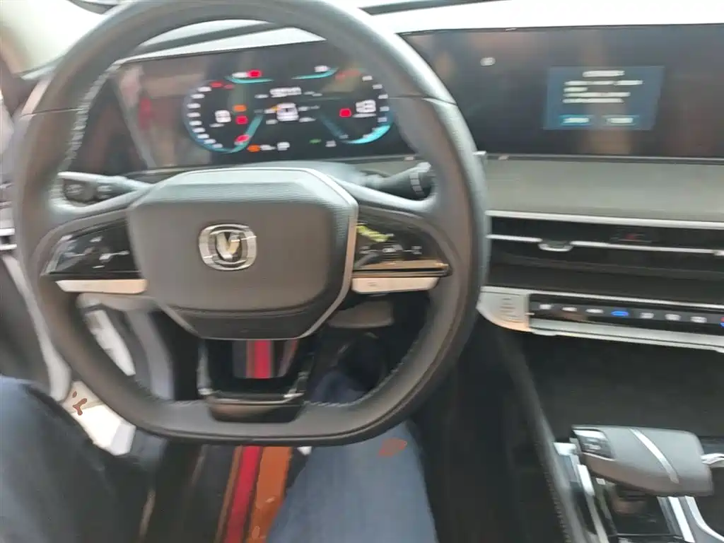 Changan Eado 2023 Enjoy PLUS NE 1.4T GDI DCT Luxury