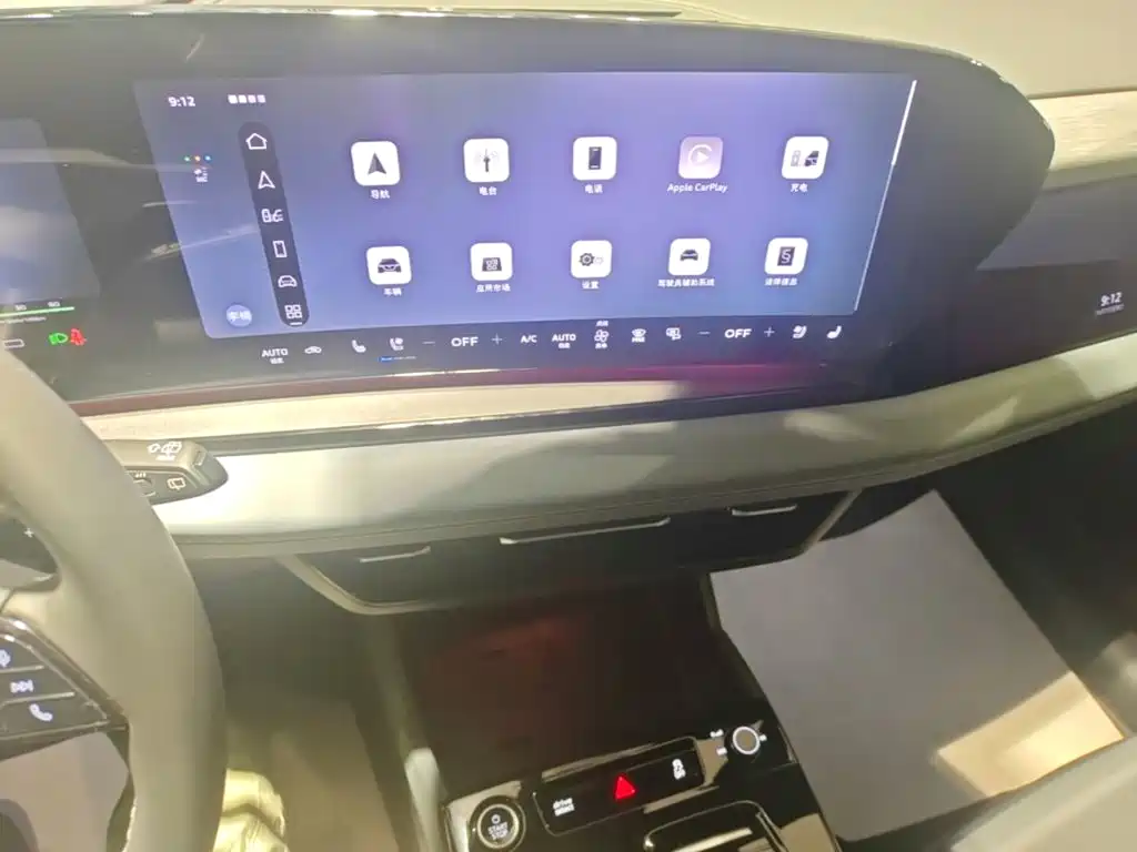 Audi Q6L e-tron — миниатюра 18
