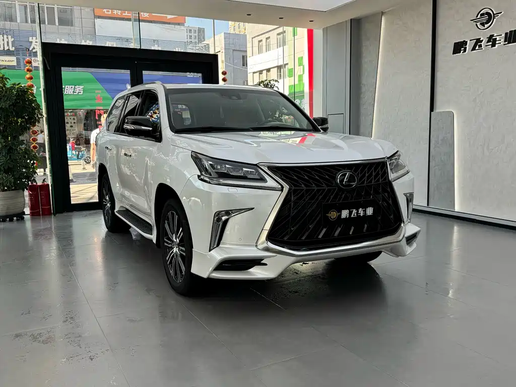 Lexus LX — миниатюра 3