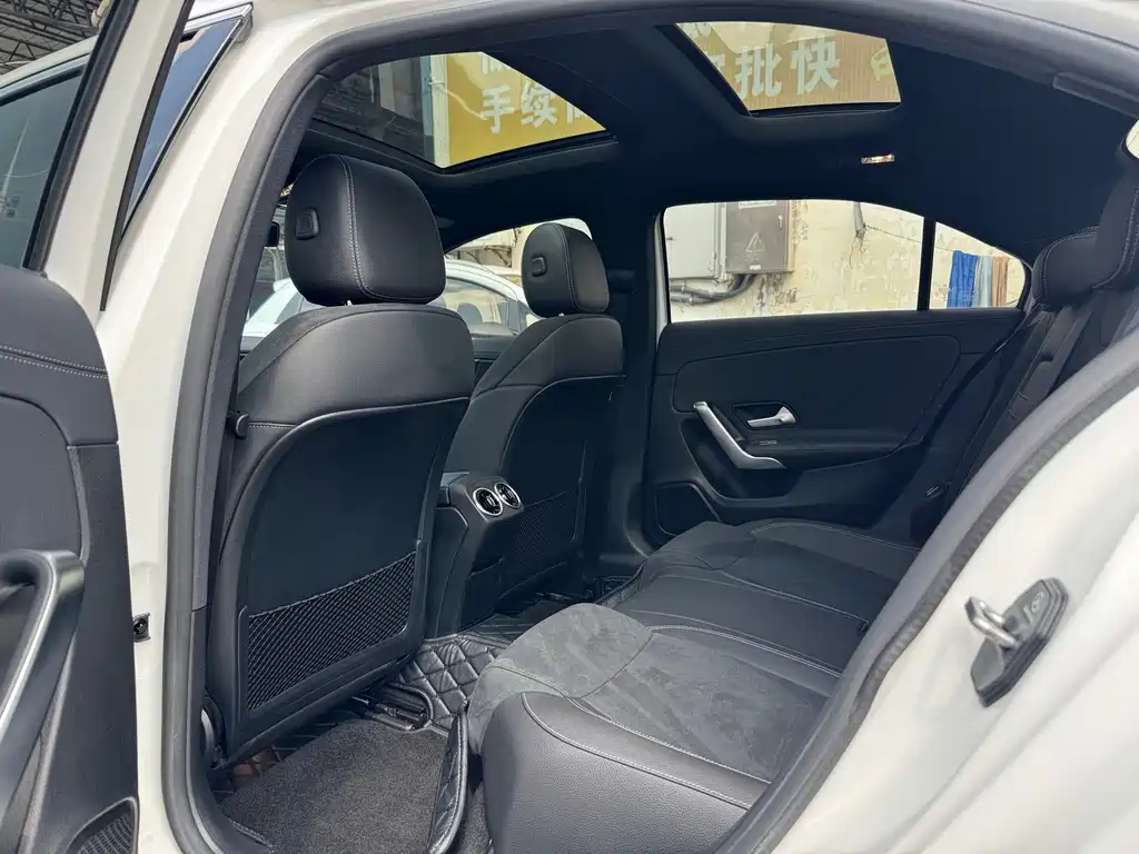 Mercedes-Benz A-Class — миниатюра 15