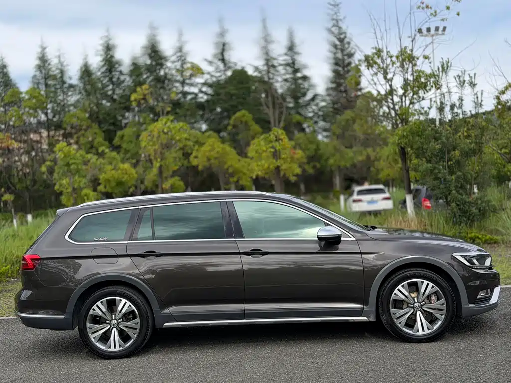 Volkswagen Passat Variant 2017 380TSI