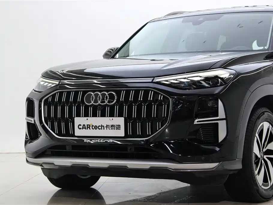 Audi Q6 2024 40 TFSI quattro 7 мест