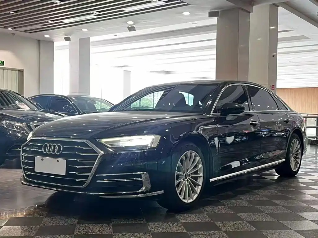 Audi A8 2021