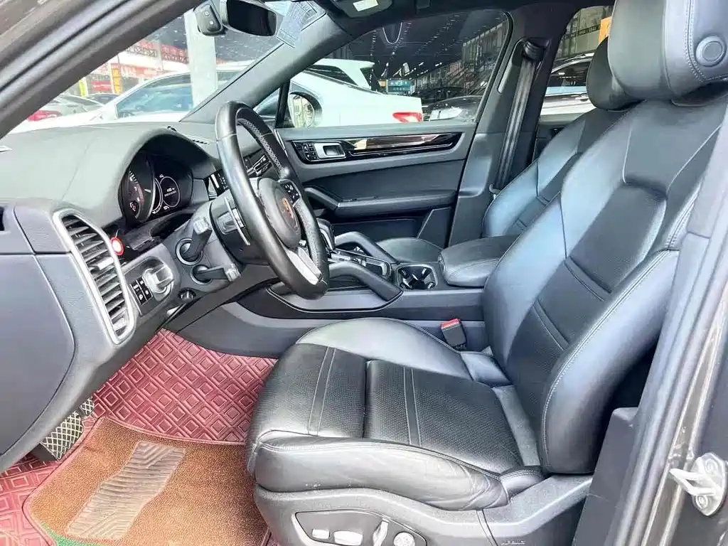 Porsche Cayenne 2018 Cayenne 3.0T