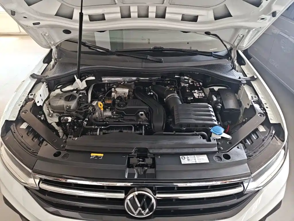 Volkswagen Tiguan L — миниатюра 20