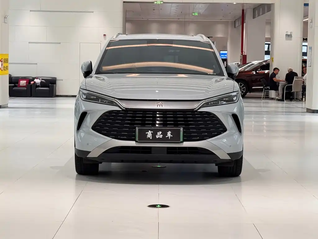 BYD L DM-i — миниатюра 2
