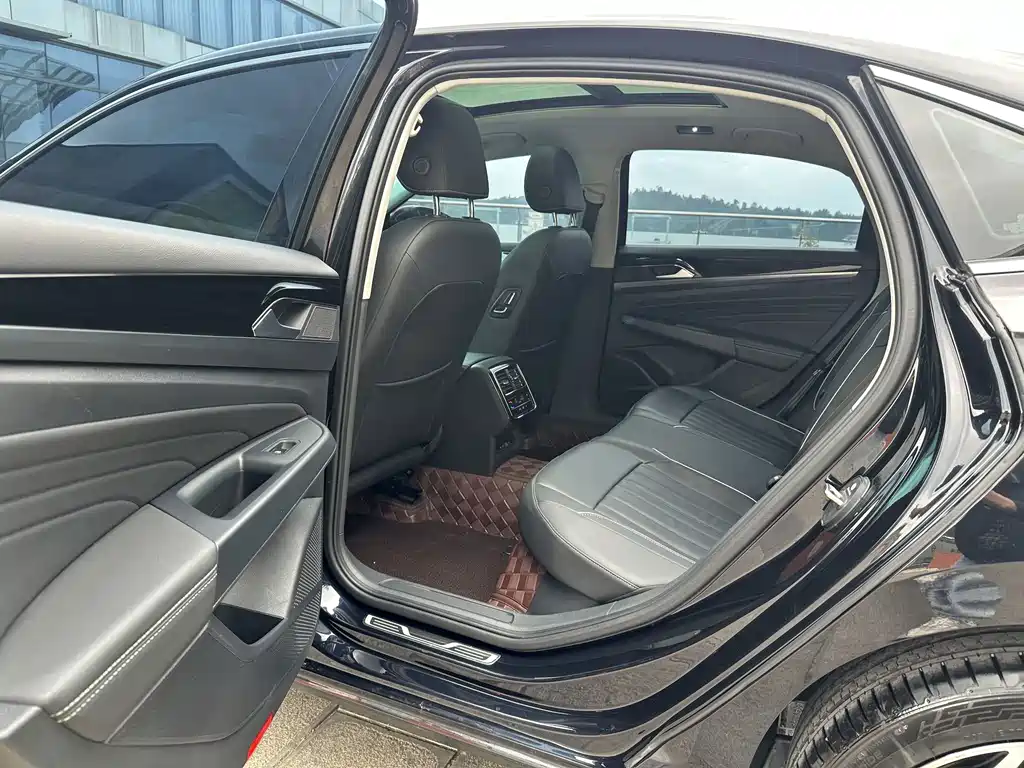 Volkswagen Passat — миниатюра 16