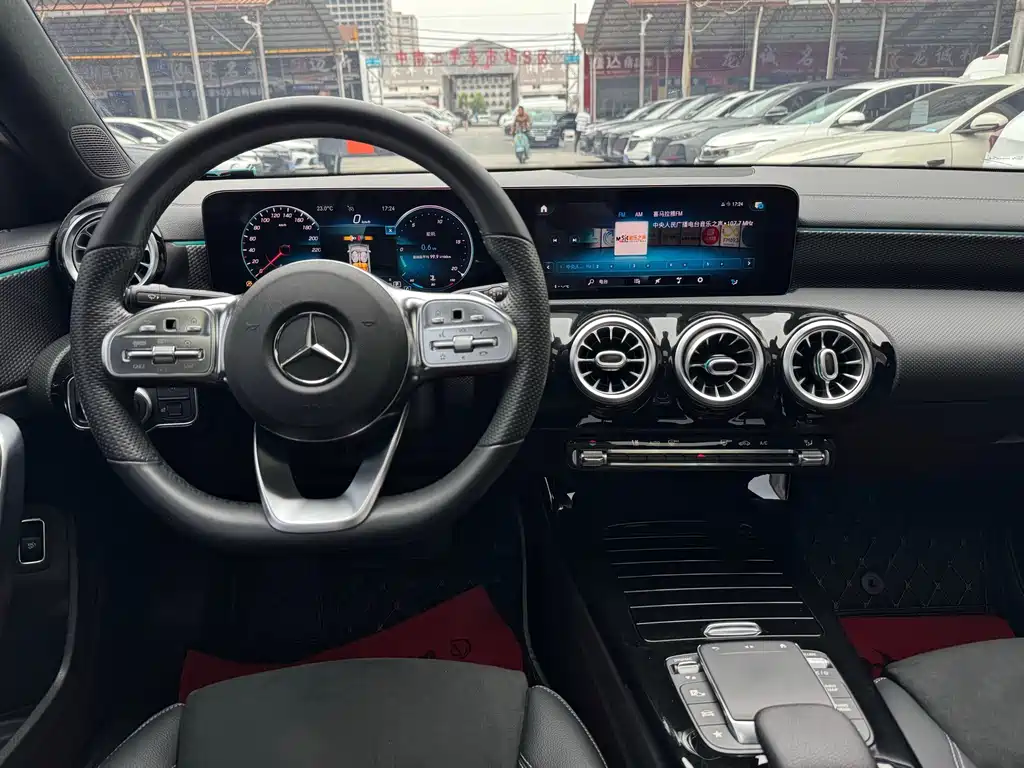 Mercedes-Benz A-Class — миниатюра 11