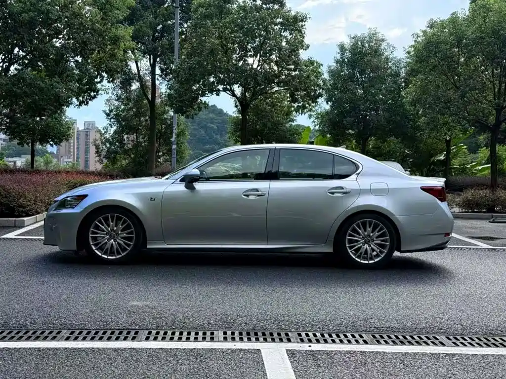 Lexus GS — миниатюра 4