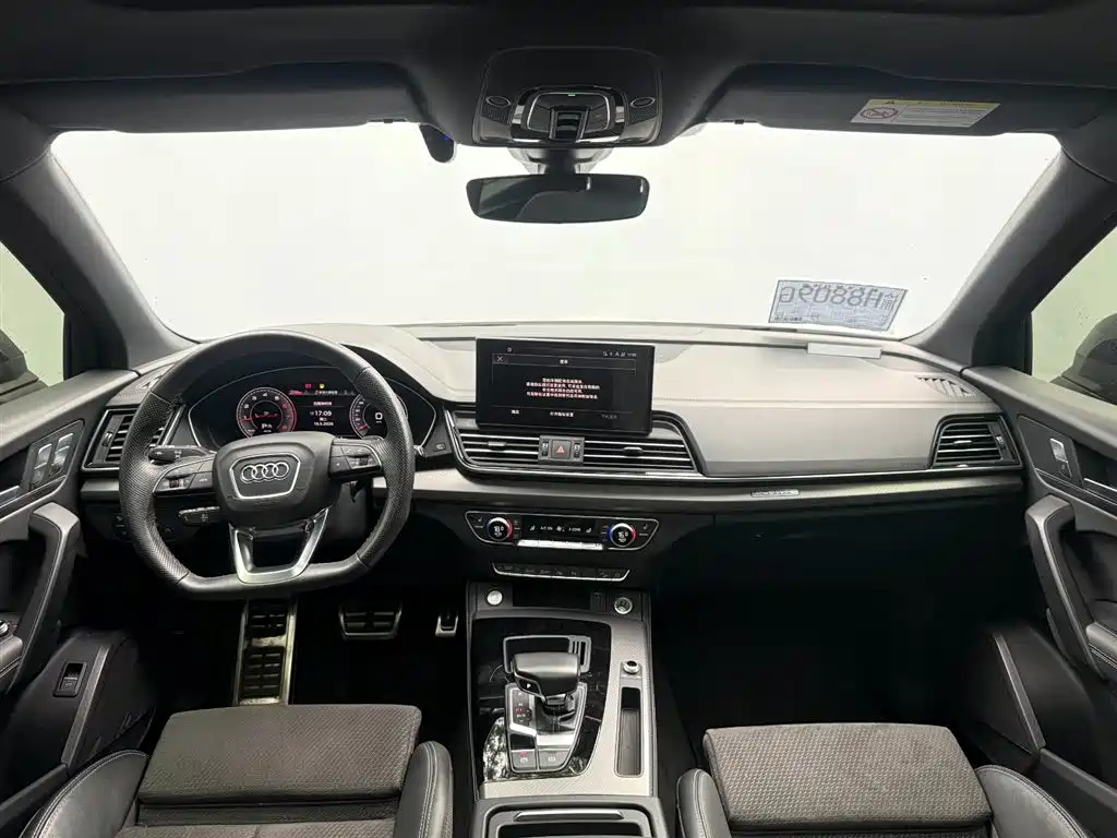 Audi Q5L Sportback — миниатюра 7