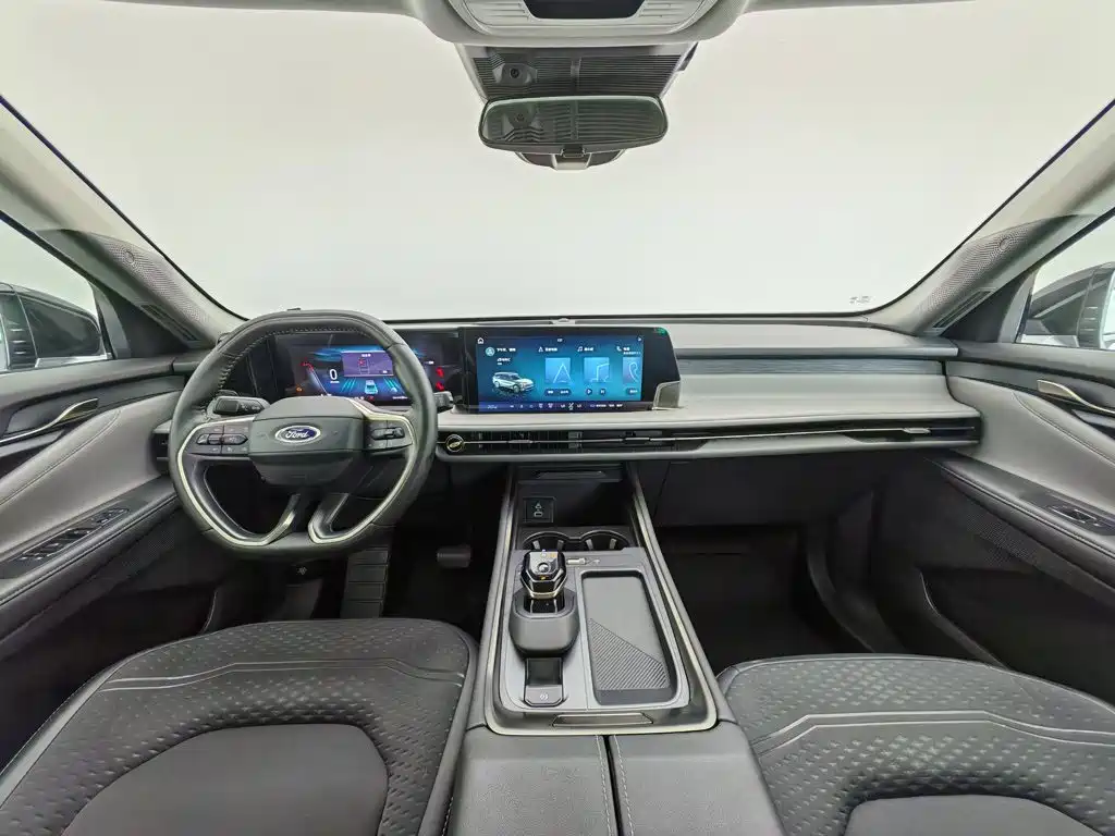 Ford Edge 2023 L 2.0T EcoBoost мест Fashion