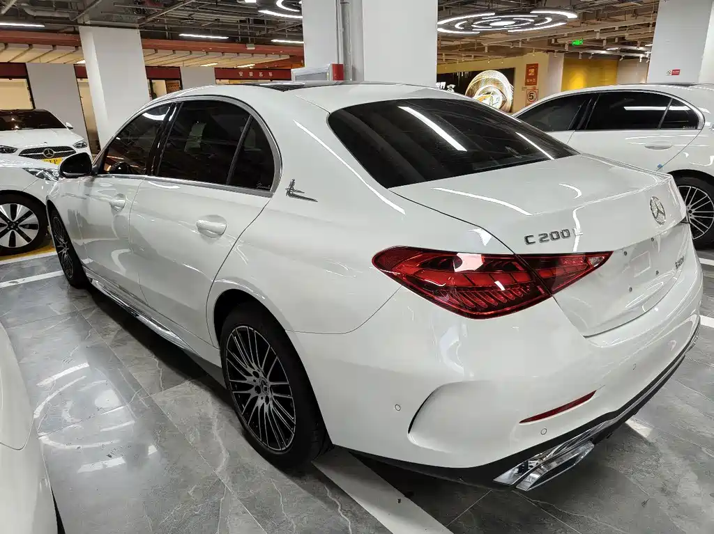 Mercedes-Benz C-Class — миниатюра 14