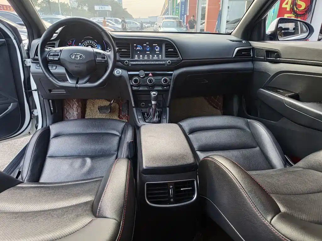 Hyundai Elantra 2019 1.4T DCT